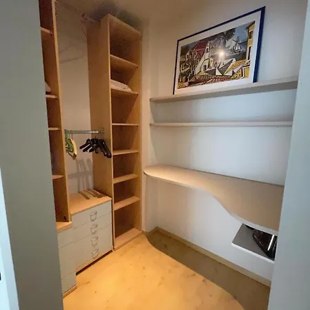 Penshouse アパート *