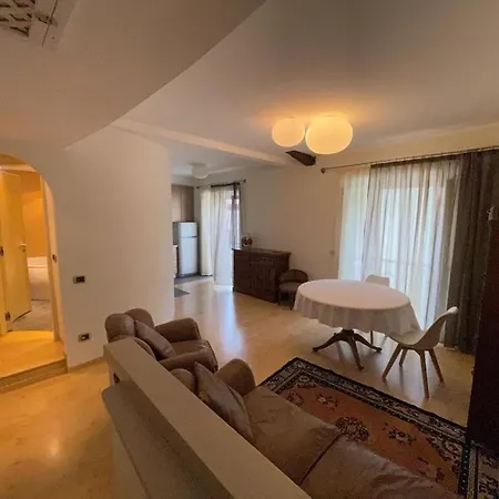 アパート Penshouse *