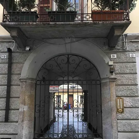 アパート Penshouse レッコ